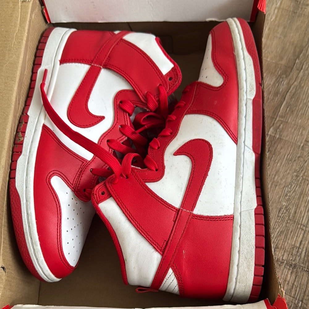Authentic Nike Dunk Hi Red and White High-Top Sneakers - Picture 14 of 14